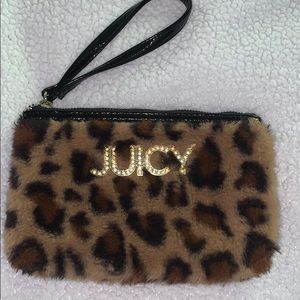 ⭐️Juicy Couture y2k wristlet